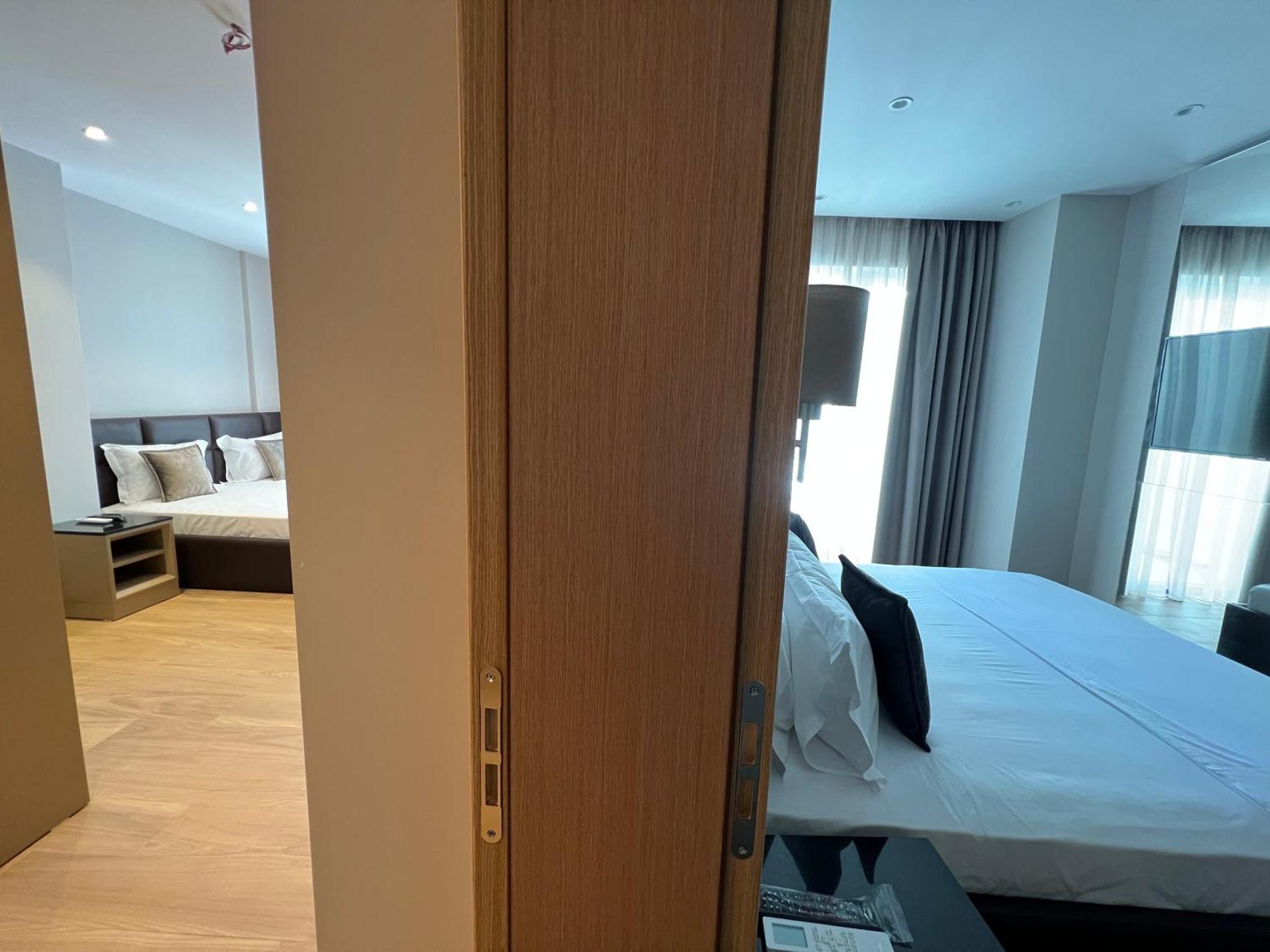 Coastline Luxury Apart Hotel ゴーレム エクステリア 写真